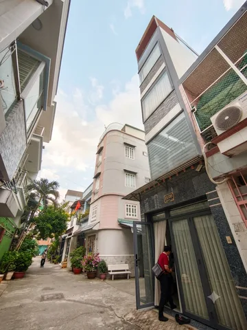 Bán Nhà 44m2 - 5 lầu - nhỉnh 10 tỷ 3 mặt hẻm ô tô thông ngay chợ Phạm Văn Hai