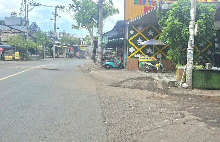 Hẻm xe tải 9m, nhà 3 tầng ngay Hương lộ 2 chỉ hơn 6ty