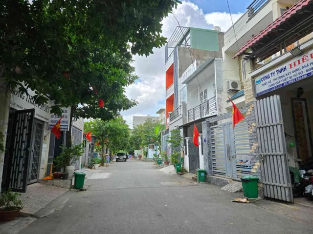 Bán Nhà 3 Tầng, Lô Góc, Hxh 6m Gò Cát, Long Trường, Quận 9. Chỉ 6.99 Tỷ TL.