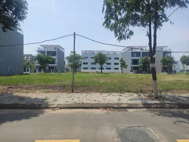 Chính chủ cần bán lô đất MT-full thổ cư-sổ sẵn bao công chứng-giá 1ty6- có hỗ trợ ngân hàng vay tới 70%