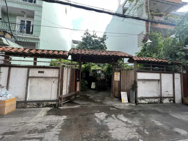 Siêu phẩm Quận 5 ngay Trần Hưng Đạo và Trần Bình Trọng (DT: 10x20m, CN= 165,8m2). Giá chỉ 28 tỷ