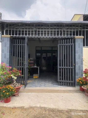 Bán Nhà riêng 119m2 -Sổ hồng riêng - giá chỉ 1 tỷ 190 triệu ở Đường Giồng Cát Xã Tân Phú Trung Huyện Củ Chi TP. Hồ Chí Minh