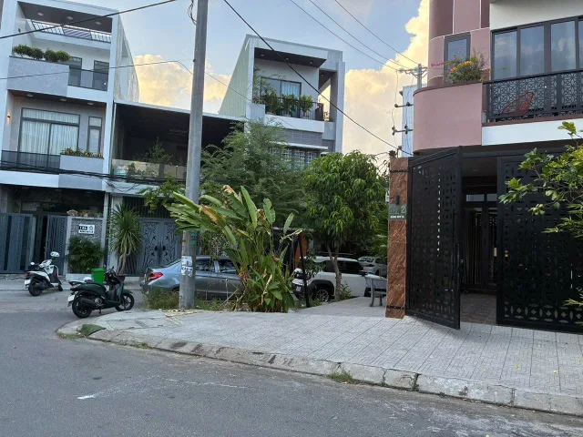 Nhà 3 Tầng Mới - Full Nội Thất - Sát Hoàng Thị Loan Giá 6tỷ 5 . Chủ xây Căn nhà Tâm Huyết, 0987.631.499 Ms Dung - Chị Mập Bán Nhà