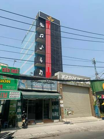 Bán Tòa Nhà 7 Tầng MT Man Thiện_Hiệp Phú _Gần Vincom Quận 9_Đang Kinh Doanh Karaoke 100Triệu/thg