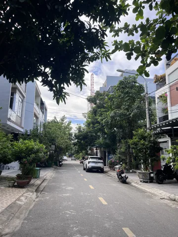 77tr / m2 Nền Đất KĐT Nam Việt Á . Diện tích  110 m2 thổ cư giá 8.5 tỷ . Liên hệ 0987.631.499 Ms Dung - Chị Mập Bán Nhà