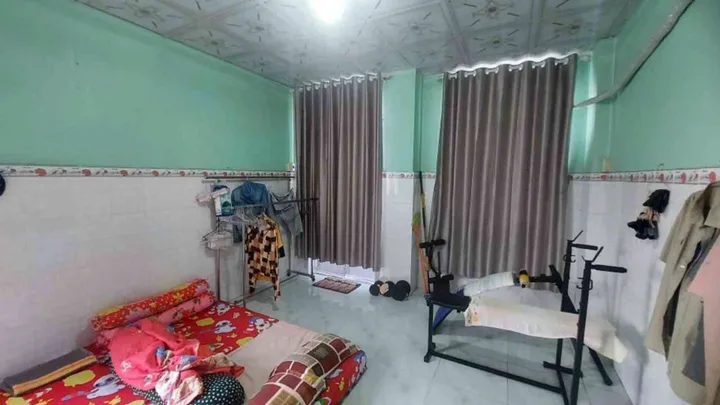 HUỲNH TẤN PHÁT QUẬN 7 40M² 3 TẦNG 4PN SÁT MẶT TIỀN 4 TỶ