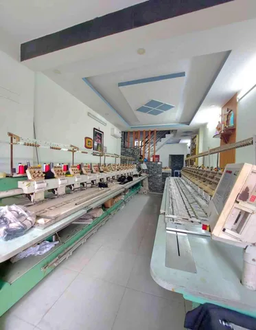 BÁ.N NHÀ ĐẸP CẠNH KÊNH THA.M LƯƠN.G  - AEO.N MAILL TPHU  - HẺM XE HƠI - BTCT - ( 4X14M ) CHỈ 5.2$