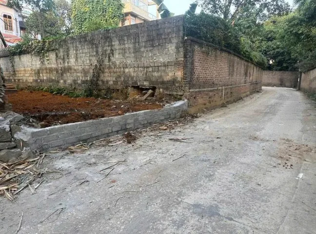 Bán Đất 100m2 có sẵn 100 m2 thổ cư giá 2 tỷ tại Xã Phú Cát Huyện Quốc Oai Hà Nội