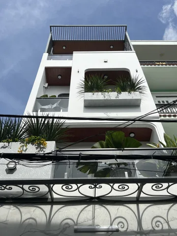 MỚI KEN Ở NGAY 4Tầng 4PN HXH6m NGUYỄN SƠN- BÌNH LONG