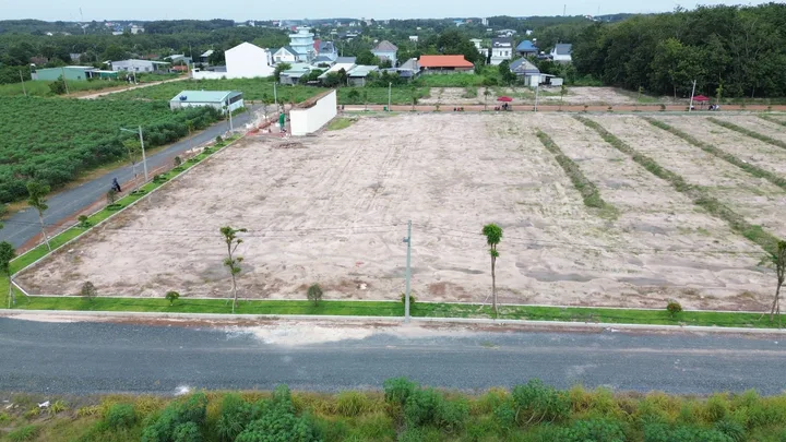 0931.783.209 Bán Đất 173m2 có sẵn thổ cư. Giá 680 triệu tại TTHC Chơn Thành sát KCN đang HĐ