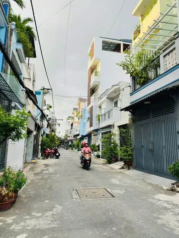 Bán Nhà riêng 70m2 có sẵn 5 m2 thổ cư giá 6.1 tỷ tại Đường Lũy Bán Bích Phường Hòa Thạnh Quận Tân Phú TP. Hồ Chí Minh