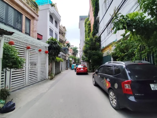 BÁN NHANH SIÊU BIỆT THỰ VIP NHẤT PHỐ LẠC LONG QUÂN-TÂY HỒ-DT 95M2  MT 7M-GIÂ 31.5  Tỷ