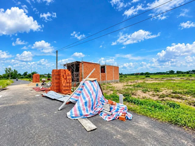 Bán Đất 100m2 có sẵn 100 m2 thổ cư giá 1.6 tỷ tại Đường Ba Sa Xã Tân An Hội Huyện Củ Chi TP. Hồ Chí Minh