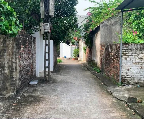 Bán Đất 100m2 có sẵn 100 m2 thổ cư giá 1.6 tỷ tại Xã Phú Cát Huyện Quốc Oai Hà Nội
