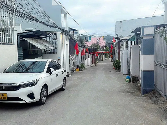 Bán Đất 84.3m2 có sẵn 84.3 m2 thổ cư giá 3.6 tỷ tại Phường Vĩnh Hòa Thành phố Nha Trang Khánh Hòa