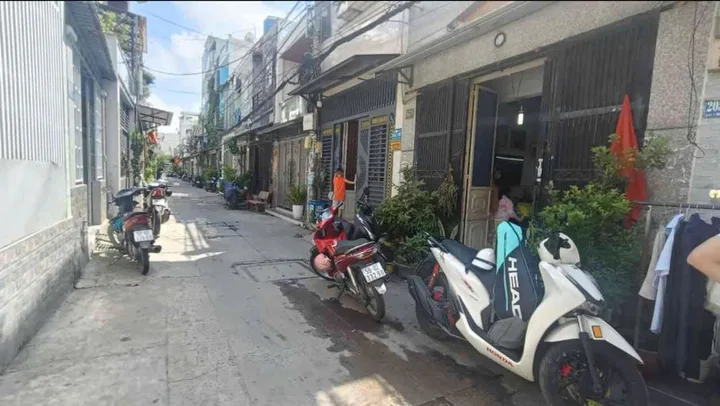 Bán Nhà riêng 32m2 có sẵn 32 m2 thổ cư giá 3.2 tỷ tại Đường Liên khu 4 - 5 Phường Bình Hưng Hoà B Quận Bình Tân TP. Hồ Chí Minh