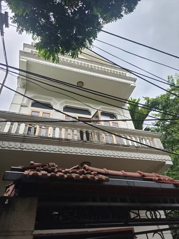 BÁN NHÀ PHÙ KHÊ, TỪ SƠN, NHÀ 3 TẦNG, OTO ĐỖ CỬA, SÁT ĐÔNG ANH