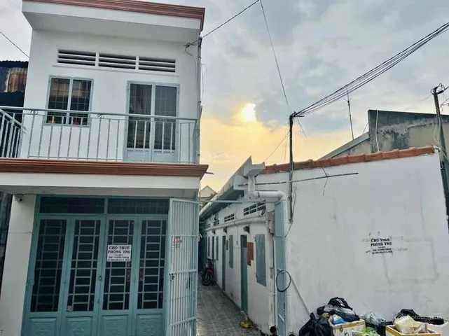Chủ Sắp Định Cư Nước Ngoài Cùng Gia Đình Con Trai Nên Cần Bán Nhanh Nhà cấp bốn + Dãy Trọ 4P Còn Mới Keng giá chỉ 850 triệu