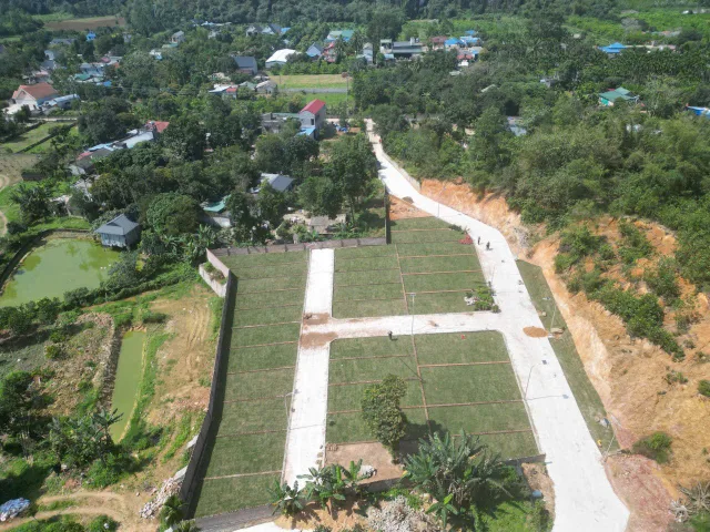 Bán Đất 80m2 có sẵn 80 m2 thổ cư giá chỉ 295 triệu tại Đường Quốc lộ 21A Xã Hợp Thanh Huyện Lương Sơn Hòa Bình