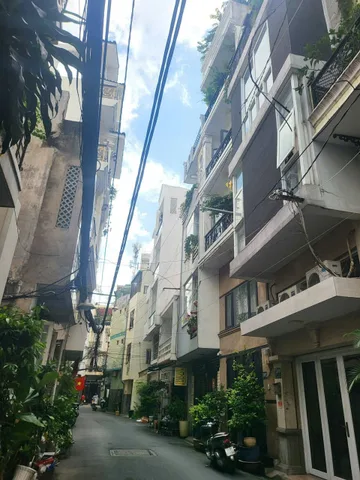 NHÀ 5 TẦNG ĐẸP, NT XỊN - TRƯỜNG SA, ĐẶNG VĂN NGỮ - SÁT 80M2, NGANG GẦN 5M - HẺM NHỰA 6M - HƠN 21Tỷ