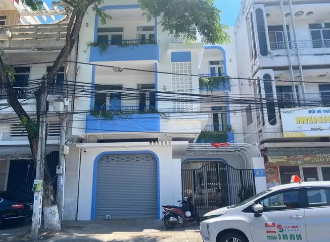 [ Toà Căn Hộ mặt tiền Trần Phú _  gần bệnh viện Vinmec Nha Trang ] * ra biển 150m *. Dt 195m2. Giá 39ty