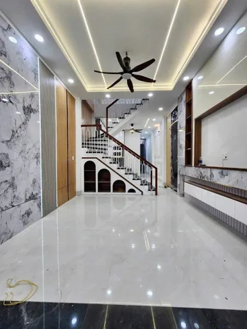 Bán nhà 1 trệt 1 lầu gần bệnh viện Đồng Nai sổ riêng thổ cư