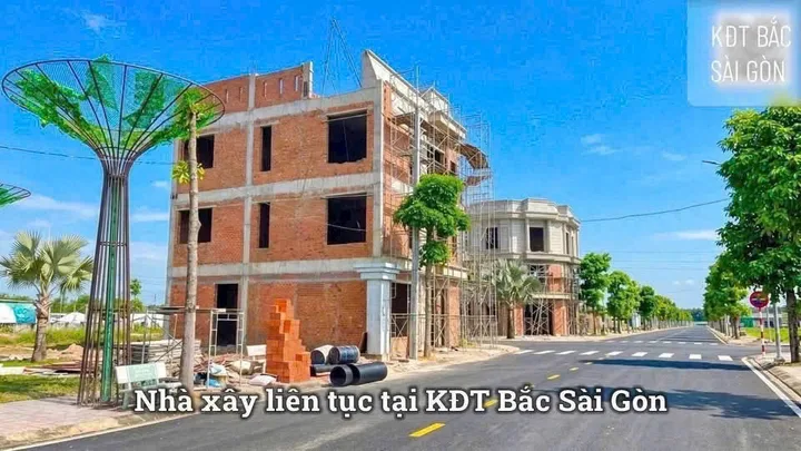Bàn giao 8 căn nhà thô 70m2 sổ hồng riêng ngay đối diện KCN Tân Bình