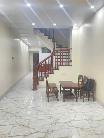 CHO THUÊ NHÀ LÊ LỢI - HÀ ĐÔNG - Ô TÔ ĐỖ CỬA - CÁCH CHỢ HÀ ĐÔNG 100M