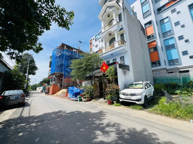 Bán Đất HXH Đường 11_Trường Thọ-Thủ Đức_Vị Trí này nối thẳng qua Bán Đảo Thanh Đa_Ngang 4,2M_Tiện Ra Ga