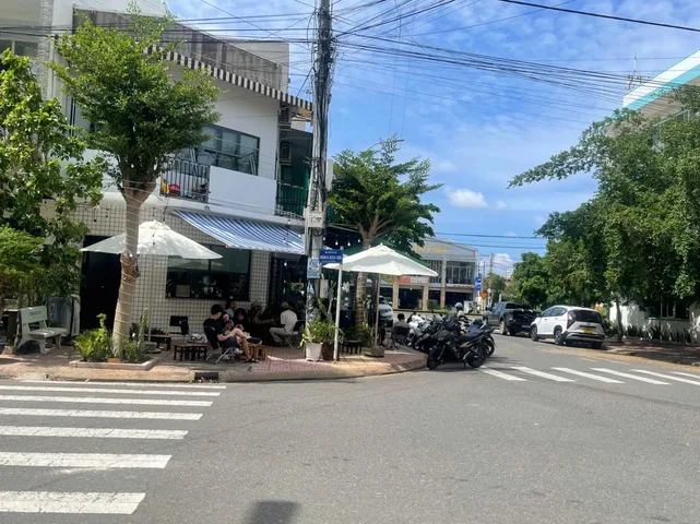 Bán nhà 87m góc đường Hoàng Bích Sơn - Tuệ Tĩnh, trung tâm thành phố cạnh công viên Hùng Vương