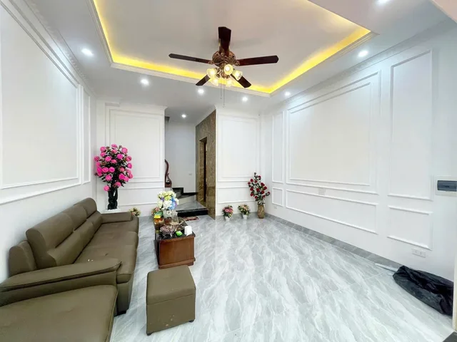 Nhà Pháo Đài Láng, Đống Đa 36m x 6T(4ngủ kk) THANG MÁY, FULL ĐỒ, Ở NHÓM
