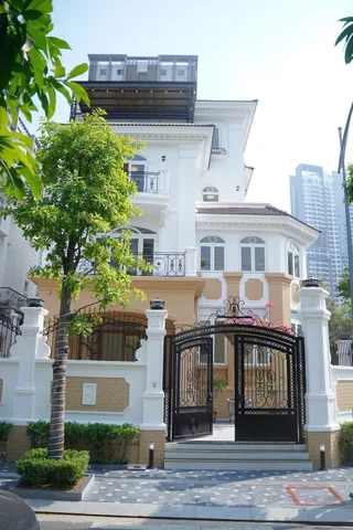 BDS HVL Bán biệt thự Góc 2MT View Sông khu compoud bảo vệ 24/24 City Land . Q7.