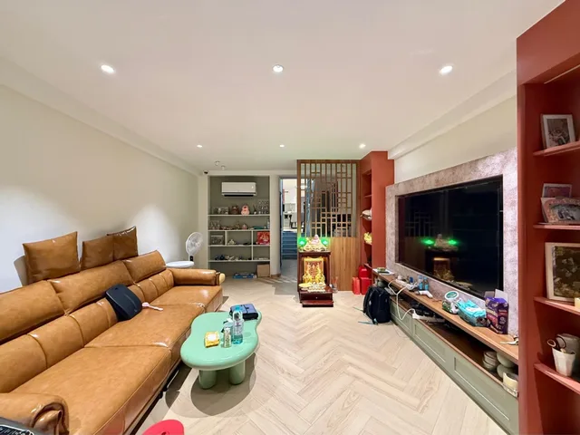 Bán Nhà riêng 5 Tầng, DT 80m2 có sẵn 80 m2 thổ cư giá 23 tỷ tại Đường Tô Hiến Thành Phường 13 Quận 10 TP. Hồ Chí Minh