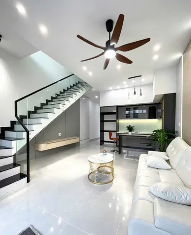 Chủ hạ giá 200 triệu bán nhà lầu mới xây cách Go Tân Phong chỉ 7 phút giá chỉ 1 tỷ 690