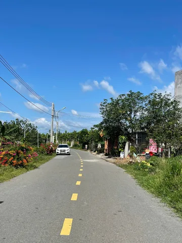 Bán Vườn Bưởi MT nhựa lớn 500m2 có sẵn 200 m2 TC giá 250 triệu,QL13 ,Trừ Văn Thố ,QL13 2 phút