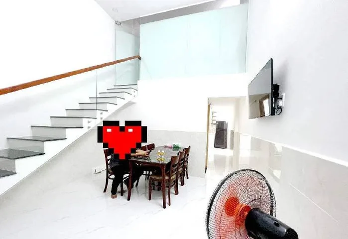 Bán nhà Trần Hưng đạo 40m2 , 2 tầng. 40m2 chỉ 4.1 Tỷ còn thương lượng