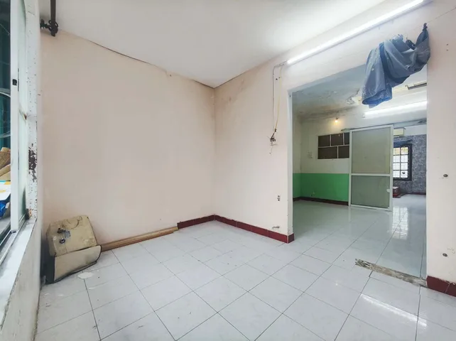 CHO THUÊ CĂN HỘ TẬP THỂ THÀNH CÔNG, BA ĐÌNH, Ô TÔ ĐỖ -  5TR