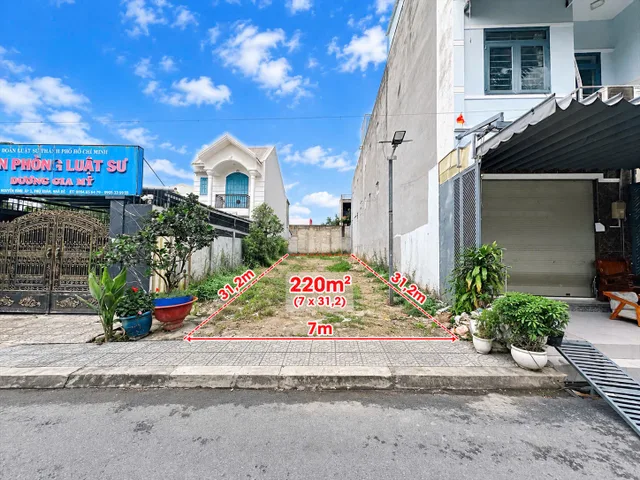 Bán Đất 220m2 có sẵn 220 m2 thổ cư giá 12.5 tỷ gần chung cư Phú Mỹ Thuận tại Đường Nguyễn Bình Xã Phú Xuân Huyện Nhà Bè TP. Hồ Chí Minh