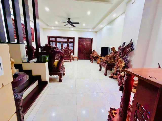 Bán Nhà riêng 144m2 có sẵn 144 m2 thổ cư giá 18.1 tỷ tại đường Liên Phường Phường Phú Hữu Quận 9 TP. Hồ Chí Minh