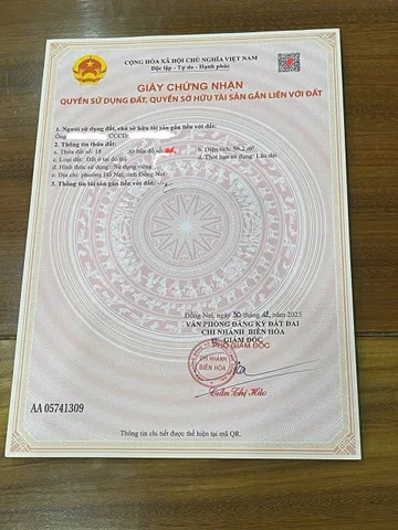 Gia đình bán căn nhà ngay chợ Thánh Tâm sổ riêng thổ cư giá rẻ