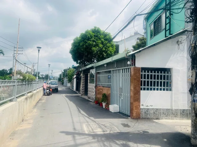 Bán đất Thạnh Lộc 19, Quận 12, 2.650m2, ngang 65m, 41 tỷ