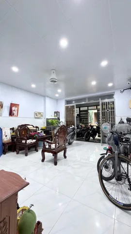 NHÀ 1/ NGANG 5M - NGAY ĐƯỜNG PHẠM ĐĂNG GIẢNG - LÊ TRỌNG TẤN - HẺM Ô TÔ - 80M2 - 6Đ NHỈNH.
WU,K