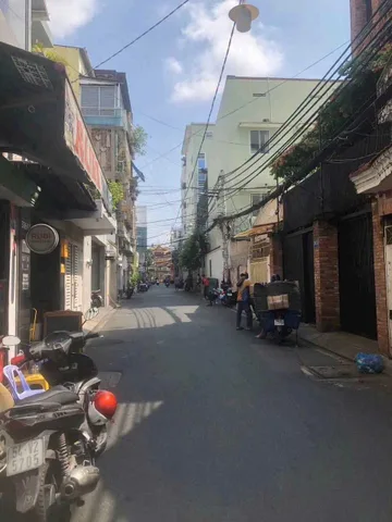 VILLA 131M² ĐẤT – SÂN ĐẬU 2 Ô TÔ | HẺM XE HƠI HỒ BIỂU CHÁNH, PHÚ NHUẬN
