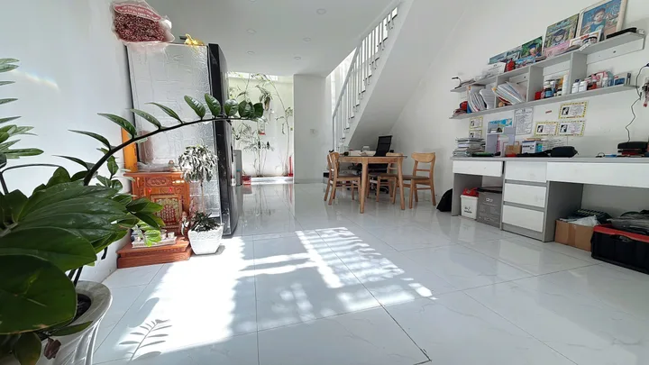 LVCC ĐỐI DIỆN SUN- ĐƯỜNG NHỰA 13M 2MÊ, DT 56M2, Giá 4.6TỶ