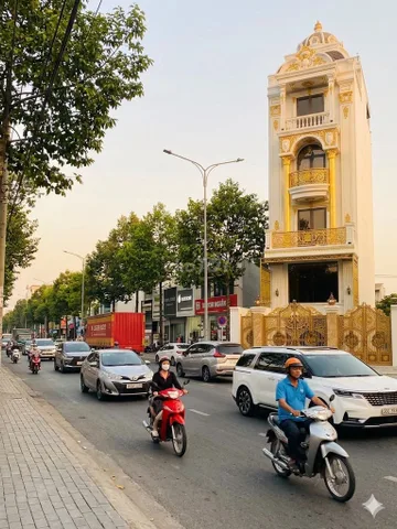 MẶT TIỀN SIÊU ĐẸP HUỲNH VĂN LUỸ