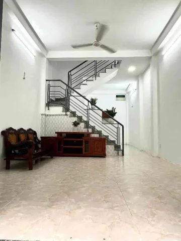 Bán Nhà riêng 3 Tầng, DT 40m2 có sẵn 40 m2 thổ cư giá 4.55 tỷ tại Đường Liên khu 4 - 5 Phường Bình Hưng Hoà B Quận Bình Tân TP. Hồ Chí Minh