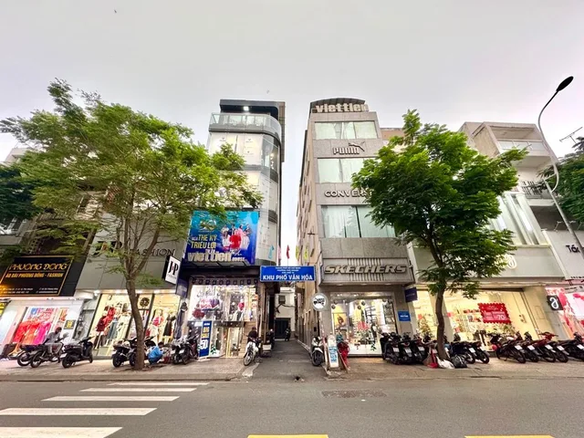 NHÀ ĐẸP NGAY LÊ VĂN SỸ - 1 BƯỚC RA ĐƯỜNG LỚN - 4 TẦNG - 70M² - NGANG 6.9M - GIÁ 12 TỶ