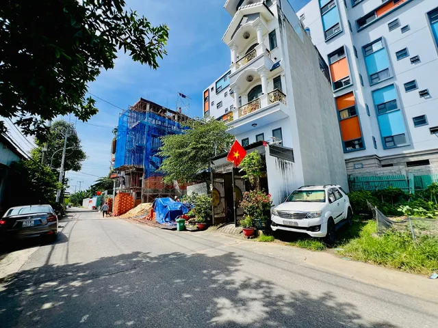 Đất Khu Vip_Đường Nhựa 8m TRường Thọ_sát Bán Đảo Thanh Đa_ Xây dựng 5 tầng