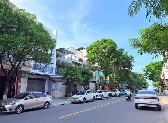 BÁN ĐẤT TẶNG NHÀ 2 TẦNG MT NGUYỄN ĐÌNH TỰU - ĐƯỜNG LỚN GIÁ NHỎ
