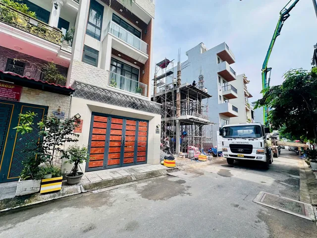 Đất 2 mặt tiền KDC VIP Centerhome Trường Thọ_kế khuôn viên cây xanh_Gần Sông mát mẻ_6.5 tỷ